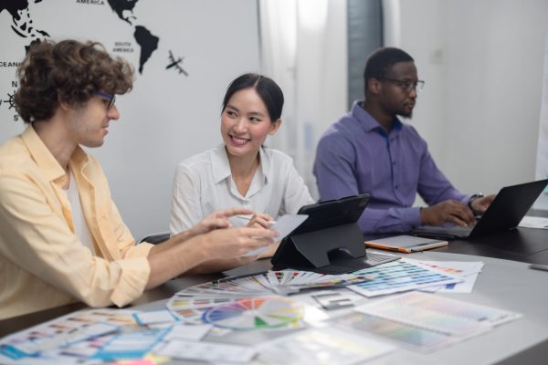 Product manager and UI/UX developer collaborate to enhance a smart energy analytics app. Optimizing color, interactive buttons, real-time monitoring for efficient data usage and consumption insights.
